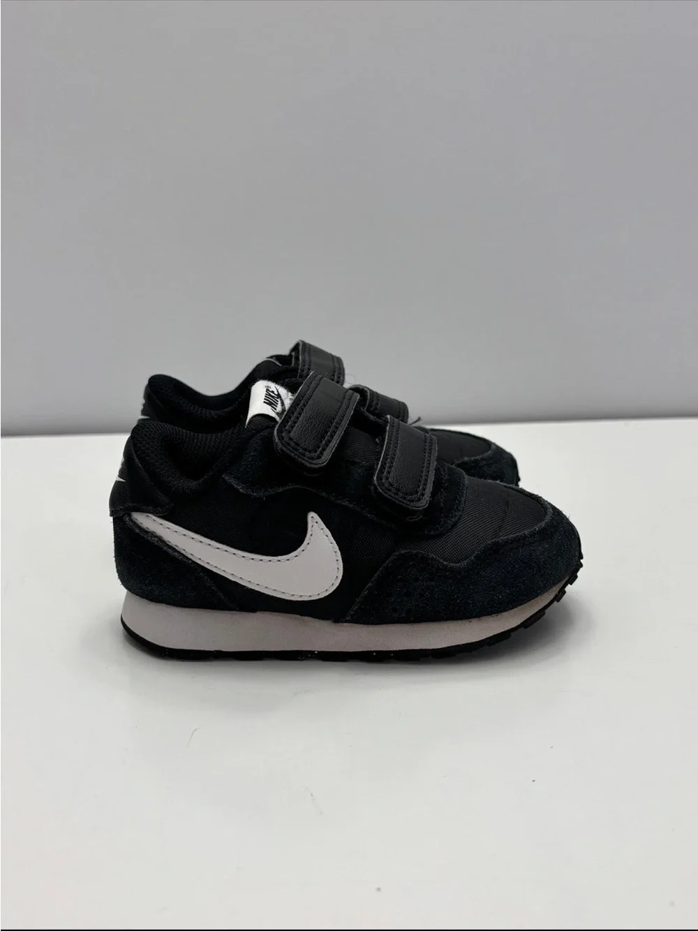 Nike MD Valiant Baby and Toddler Shoe size- 5C